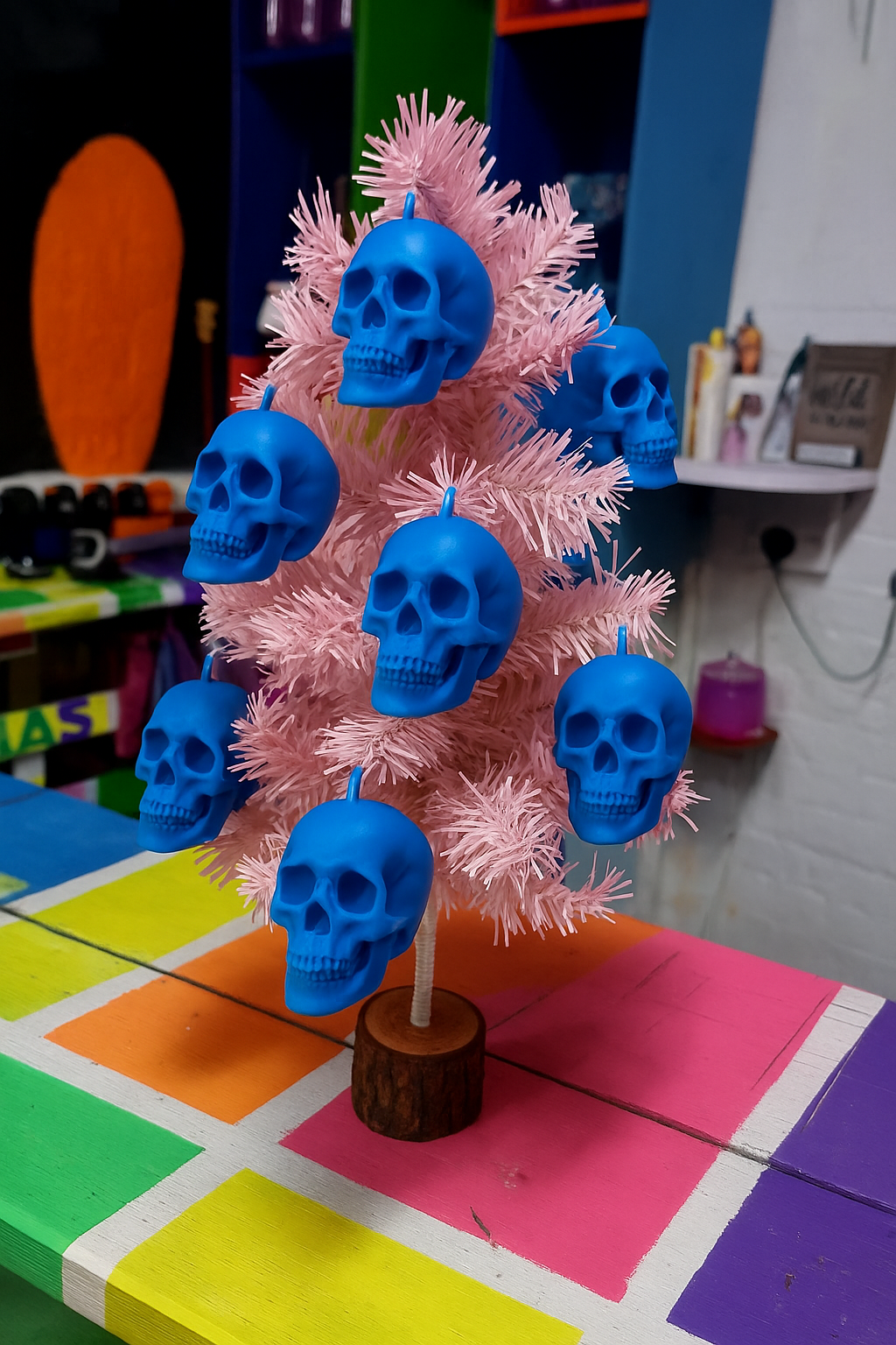 SKULL HANGING BALL.