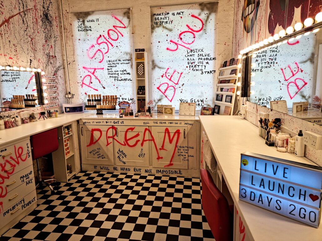 6 DAY CREATIVE MAKEUP ARTISTRY COURSE AT KO STUDIO LEICESTER MAKEUP ACADEMY 