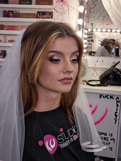 BESPOKE MAKEUP LESSON