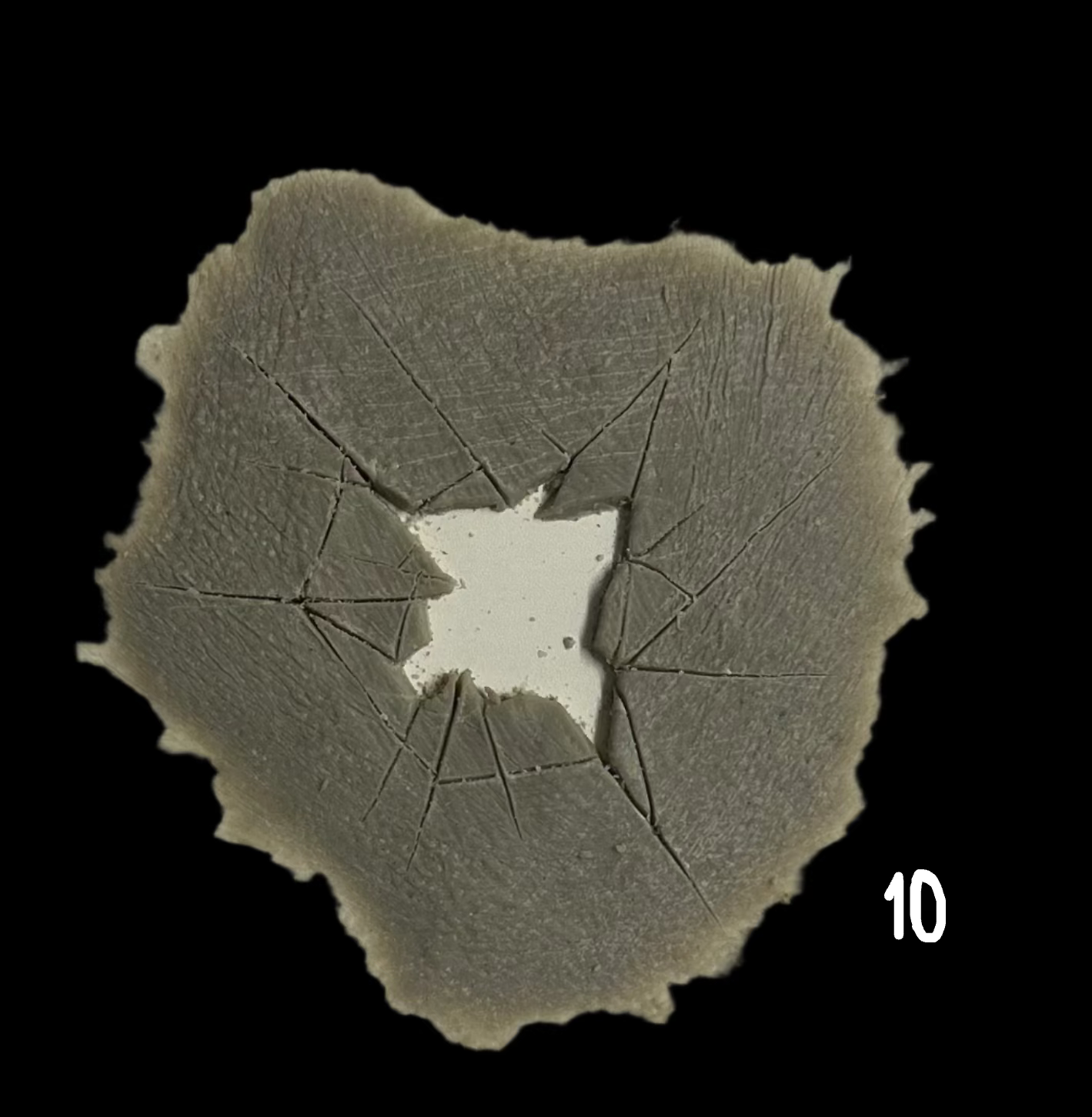 CRACKED SILICONE PIECES no 10