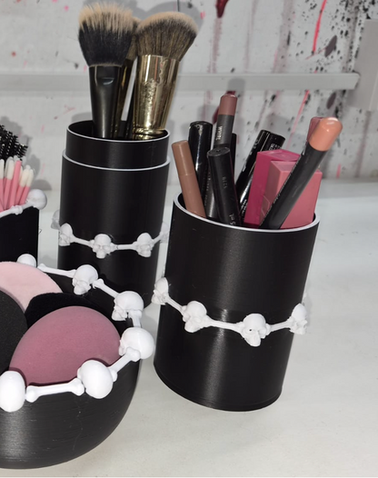SKULL AND BONE BRUSH HOLDER
