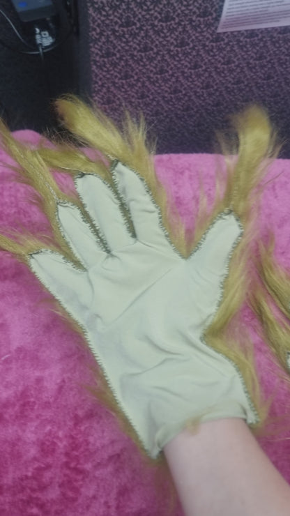 GRINCH FUR GLOVES