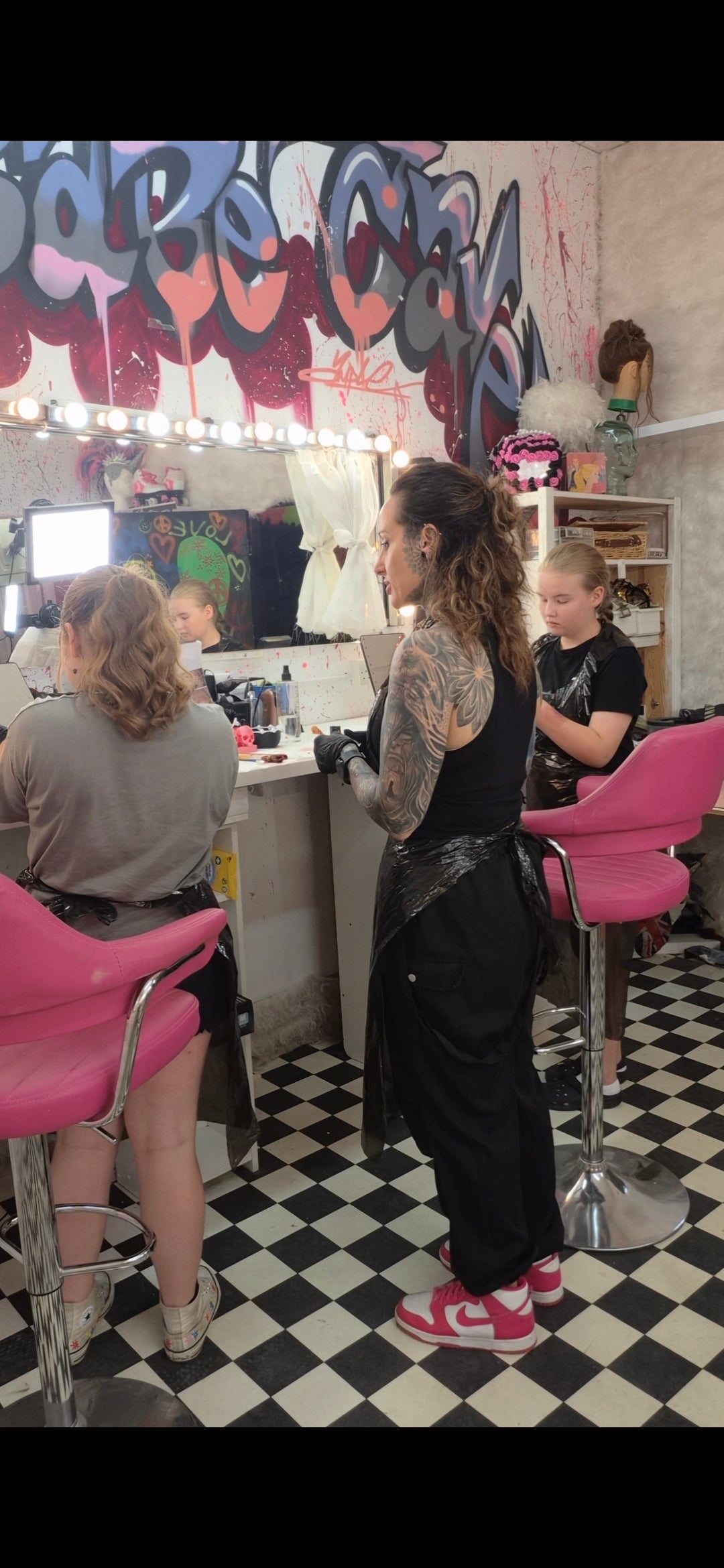 GROUP SFX MAKEUP WORKSHOP