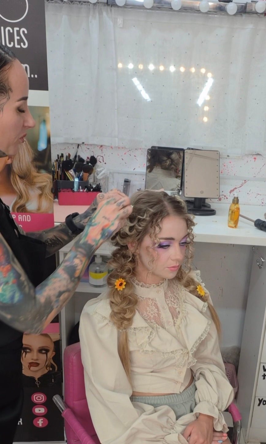 KO STUDIO TEEN CREATIVE MAKEUP & FX SUMMER CAMP hair styling workshop