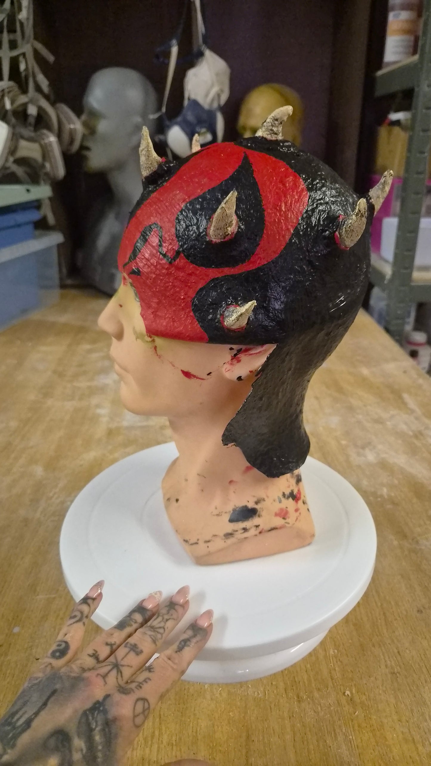 HORN CAP