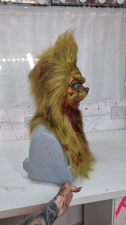 ZOMBIE PULL-OVER GRINCH MASK WITH FUR HOOD