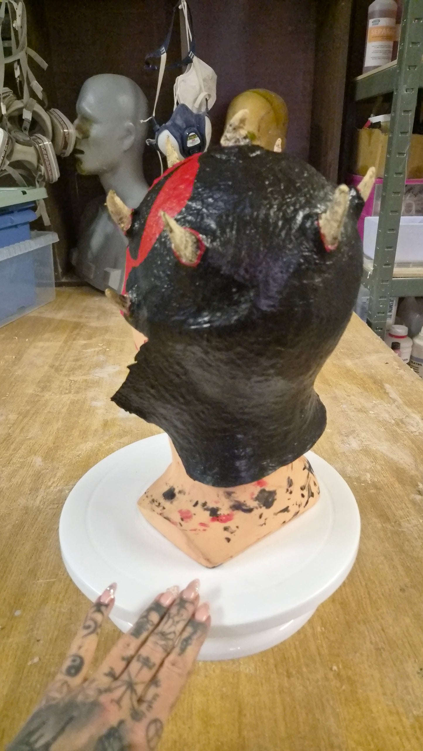 HORN CAP