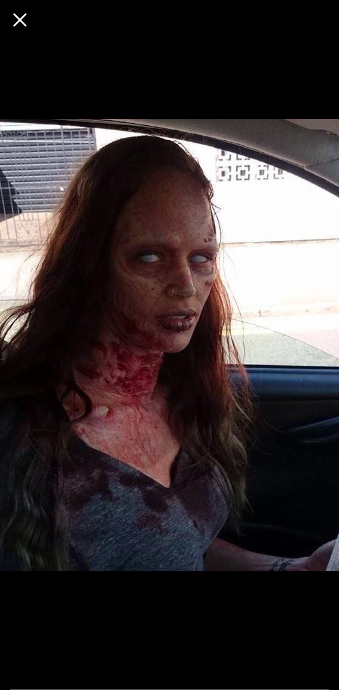 ZOMBIE NECK AND SET