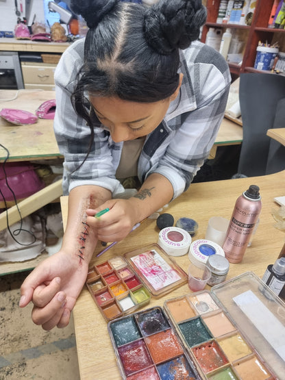 GROUP SFX MAKEUP WORKSHOP