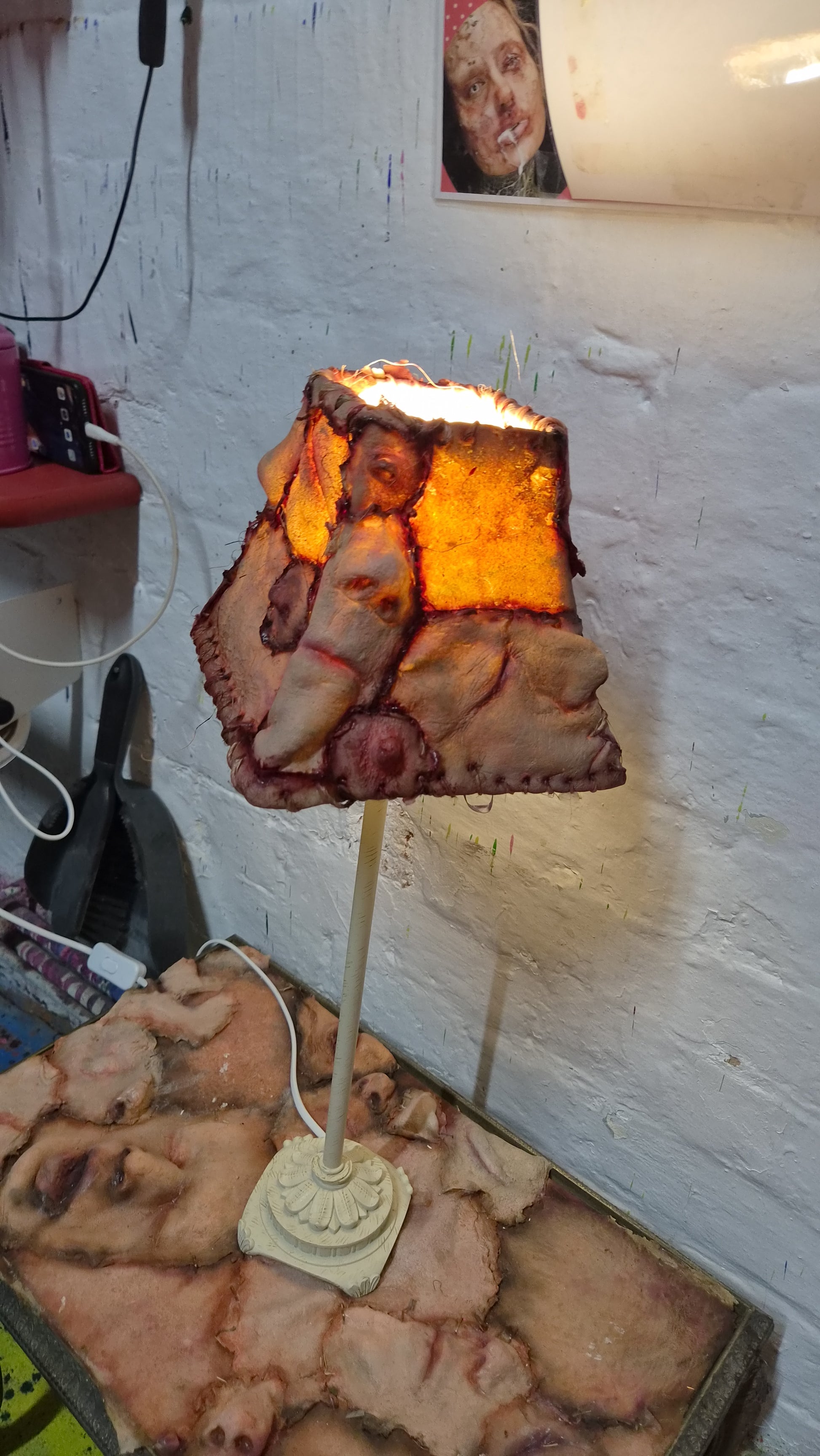 ED GEIN SKIN FLESH HORROR COLLECTABLE LAMP FURNITURE FOR SALE