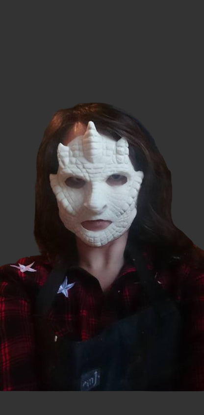 SYLURIAN REPTILE FACE