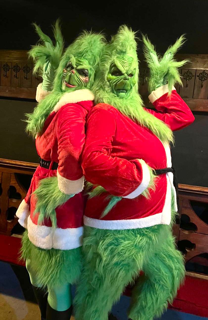 GREEN PULL-OVER GRINCH MASK WITH FUR HOOD