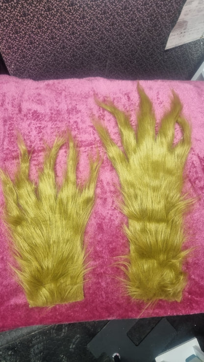 GRINCH FUR GLOVES