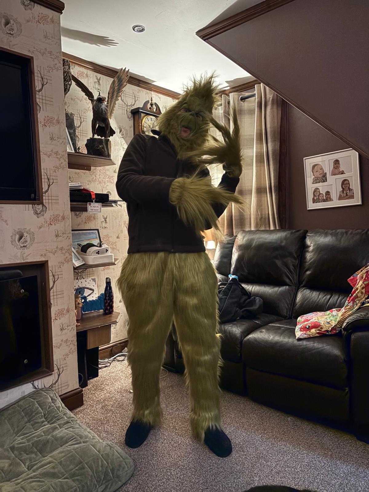 GREEN GRINCH FUR GLOVES