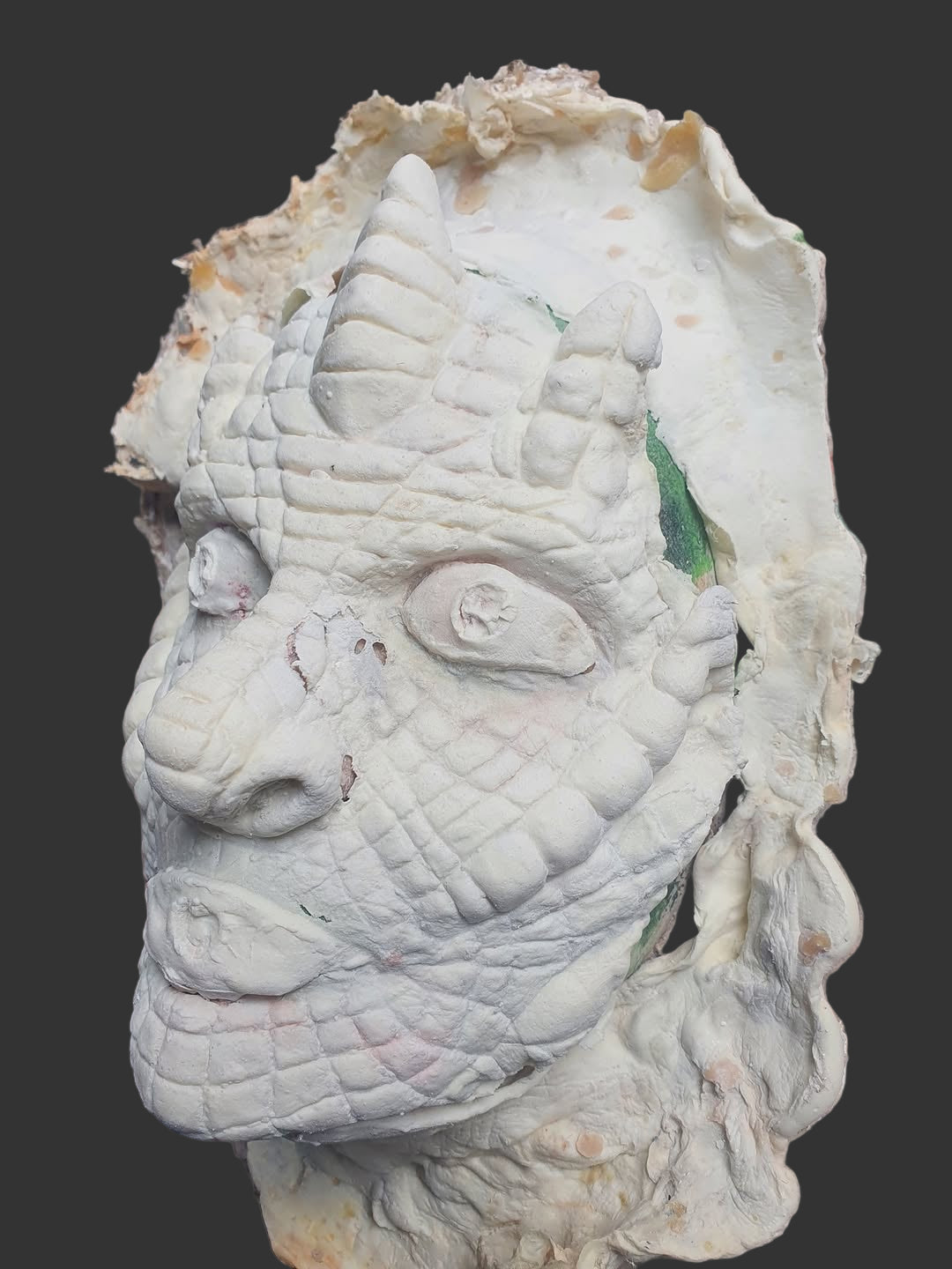 SYLURIAN REPTILE FACE