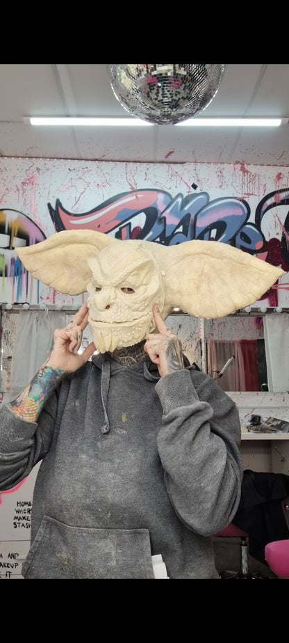 LARGE EARS BALD CAP  PULLOVER