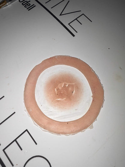 small decay wound